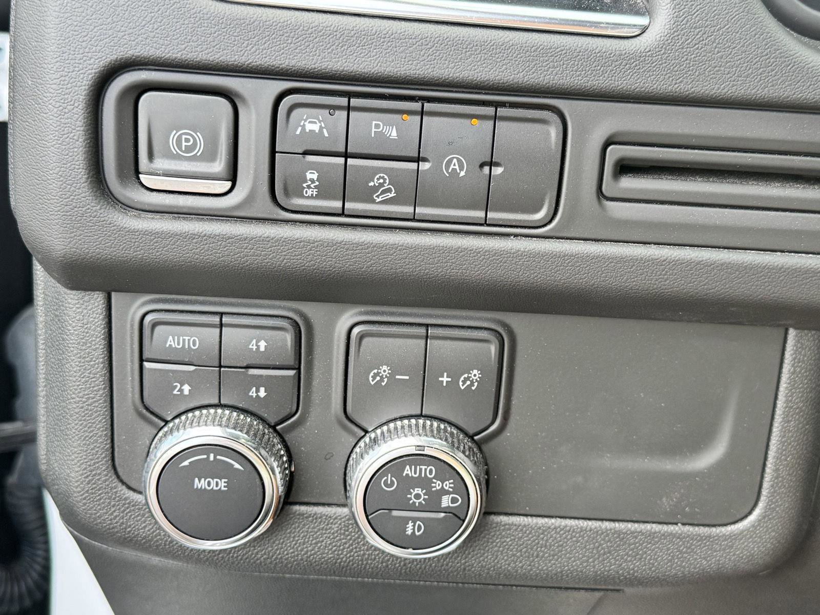 2023 Gmc Yukon XL AT4 photo 51