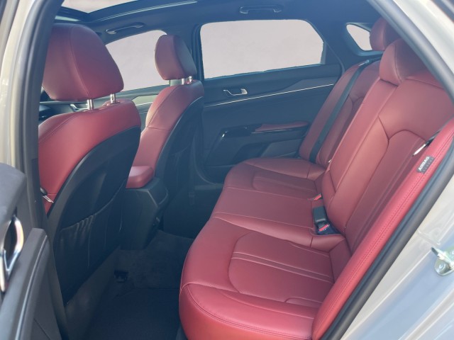 2025 Kia K5 GT-Line photo 9