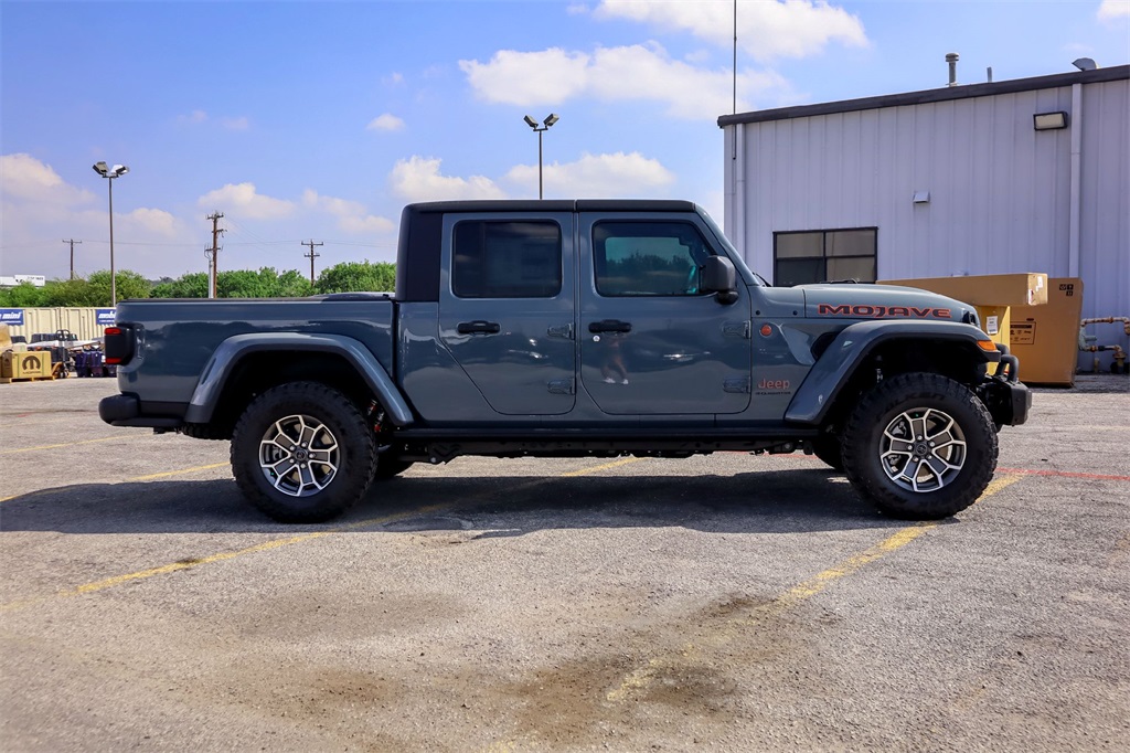 2025 Jeep Gladiator Mojave photo 4