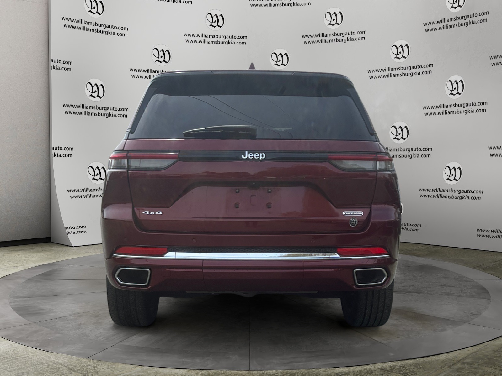 2022 Jeep Grand Cherokee Overland photo 3