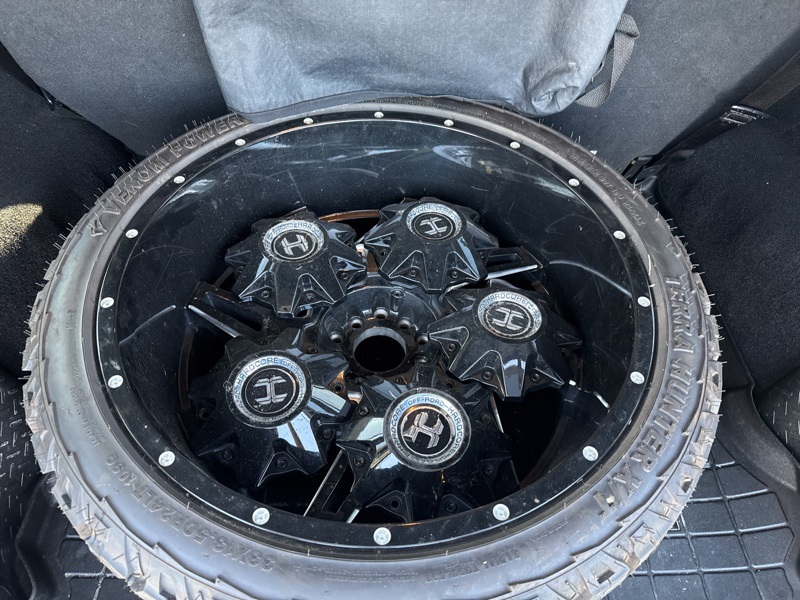 2016 Jeep Wrangler Unlimited Sahara photo 11