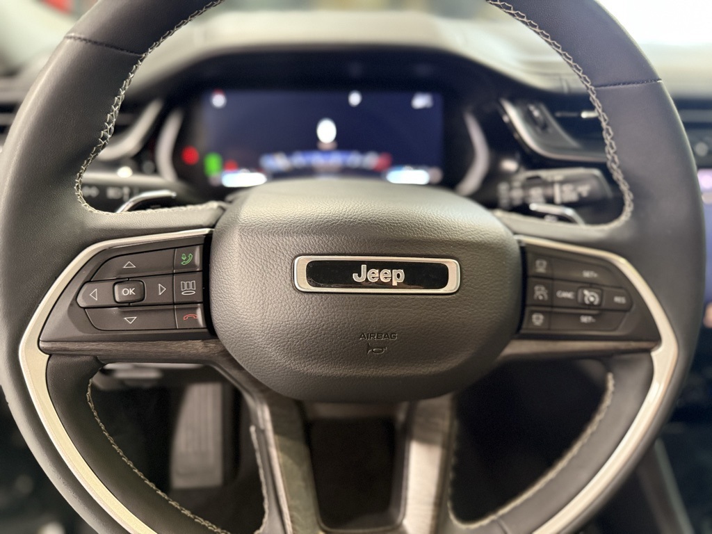 2023 Jeep Grand Cherokee Limited photo 10