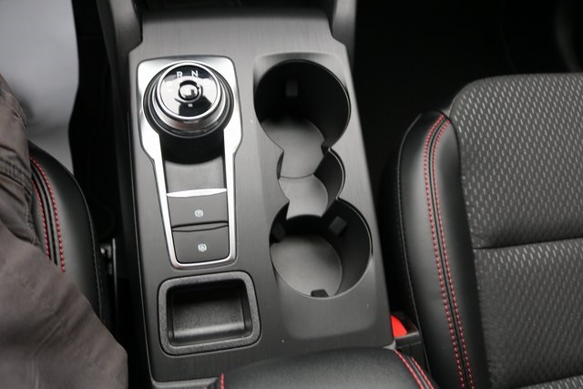 2025 Ford Escape Hybrid ST-Line Select photo 31