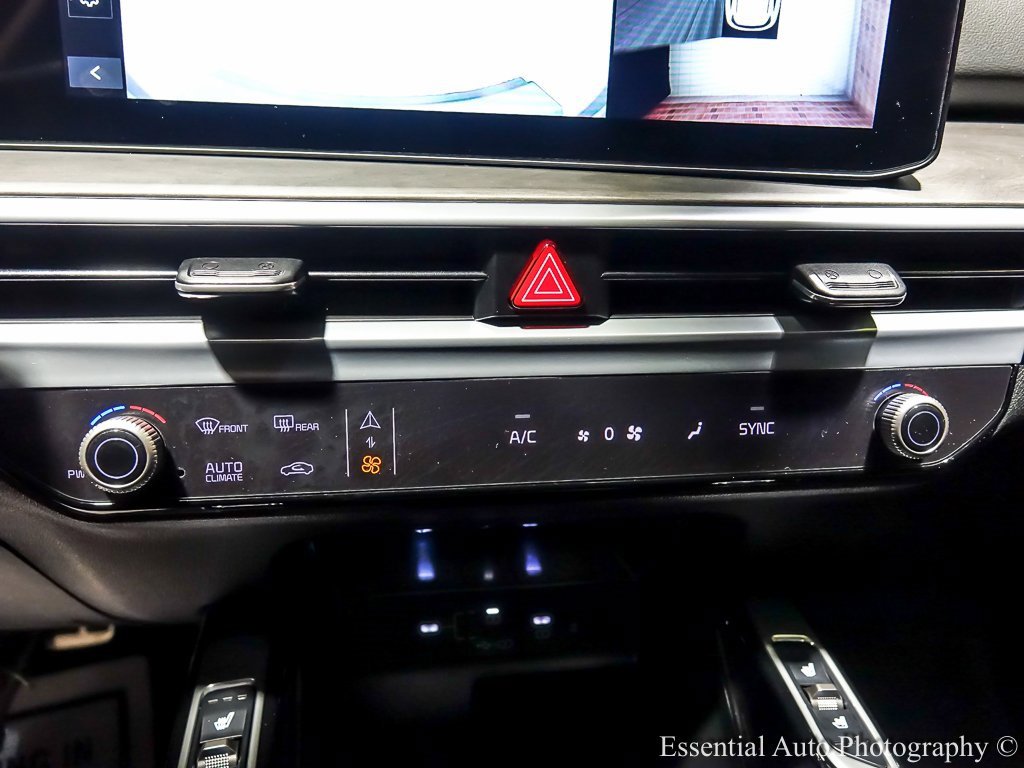 2025 KIA SORENTO - Image 26