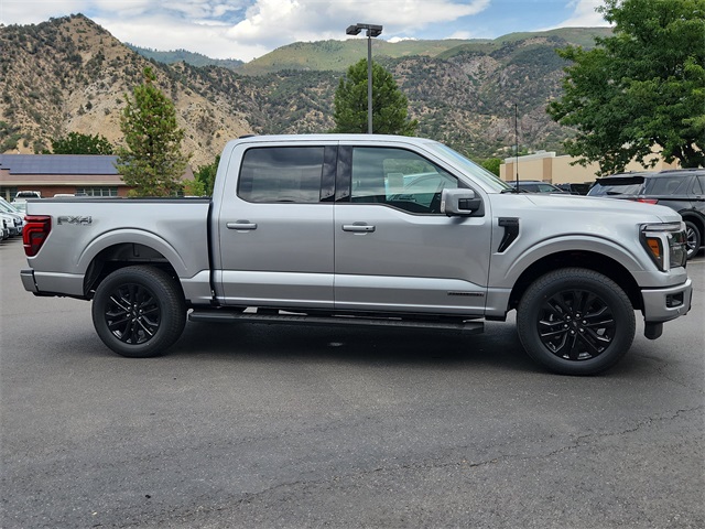 2025 Ford F-150 Lariat photo 2