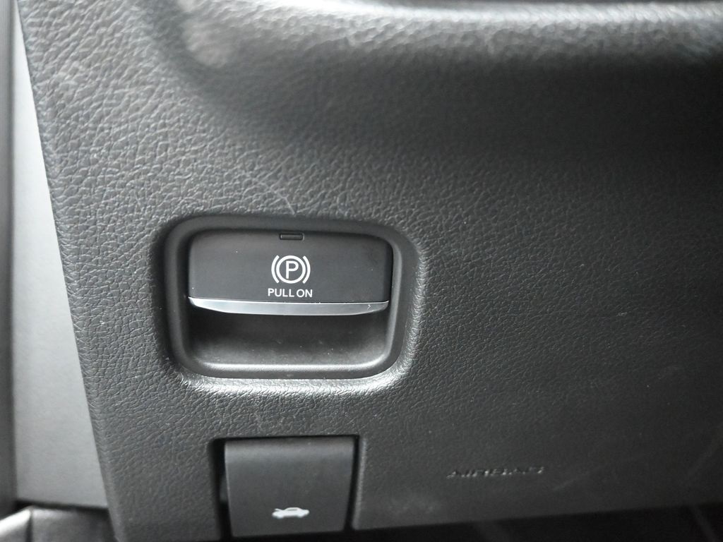 2023 Jeep Grand Cherokee Laredo photo 20
