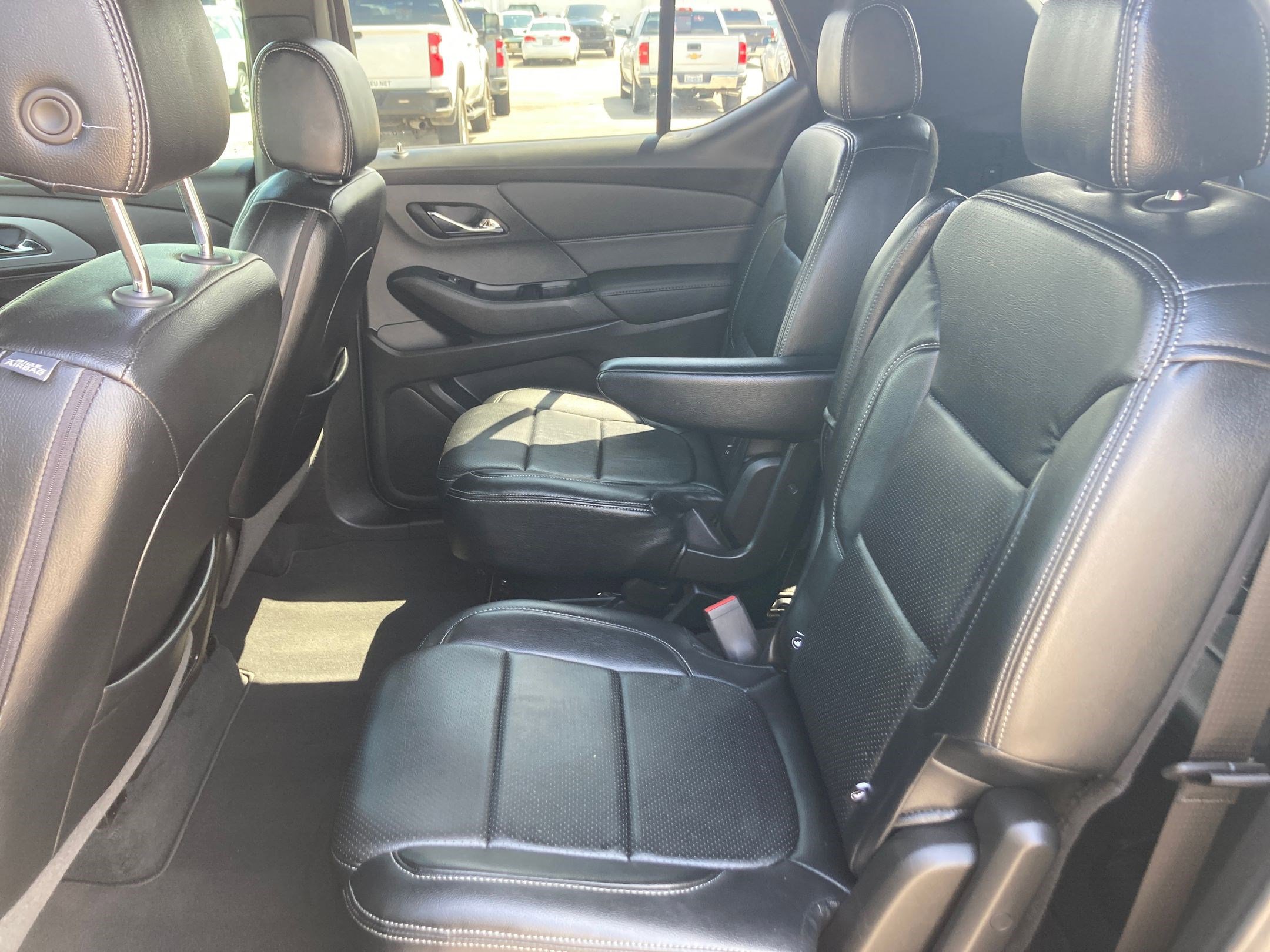 2023 Chevrolet Traverse Cloth photo 23