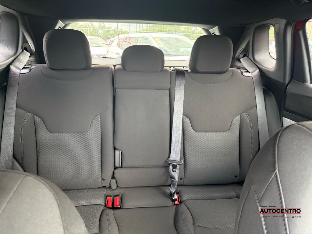 2025 Jeep Compass Sport photo 3