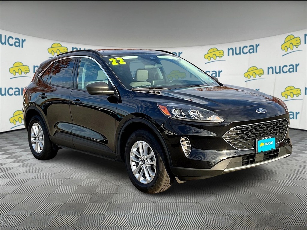 2022 Ford Escape SE's photo