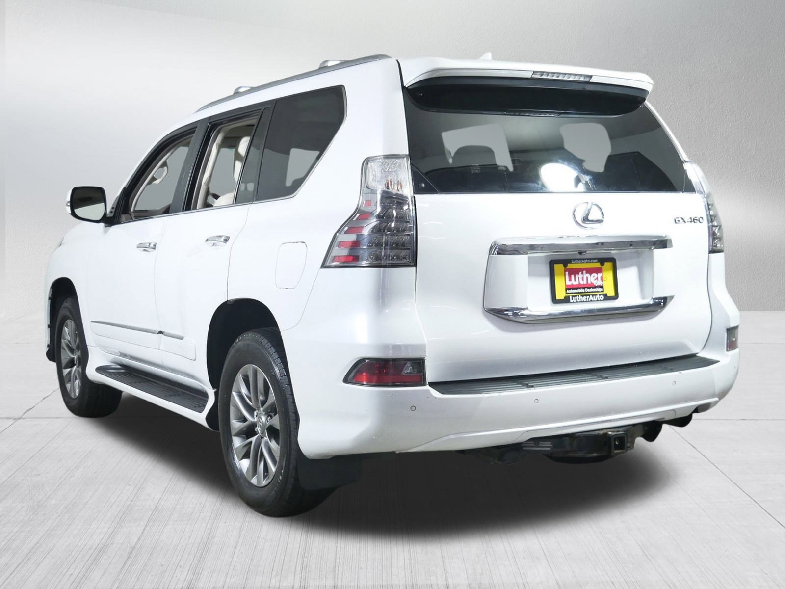 2017 Lexus GX 460 Luxury photo 9