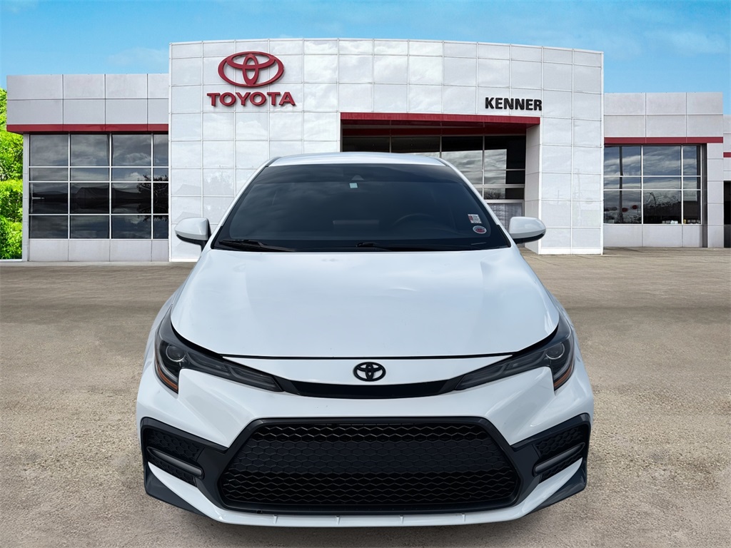 2022 Toyota Corolla SE photo 2