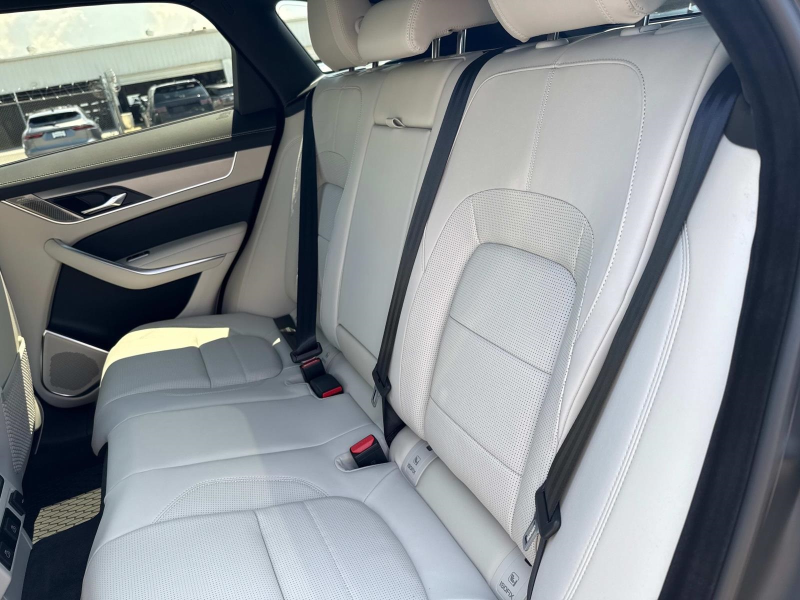 2026 Jaguar F-PACE P400 R-Dynamic S photo 7