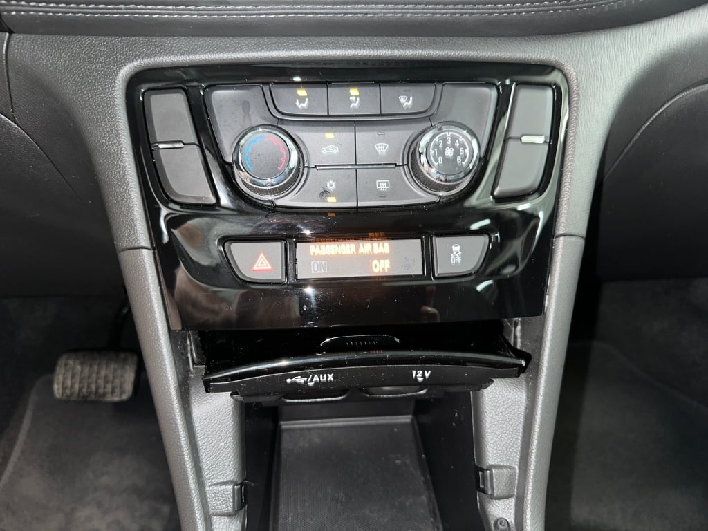 2022 Buick Encore Preferred photo 11