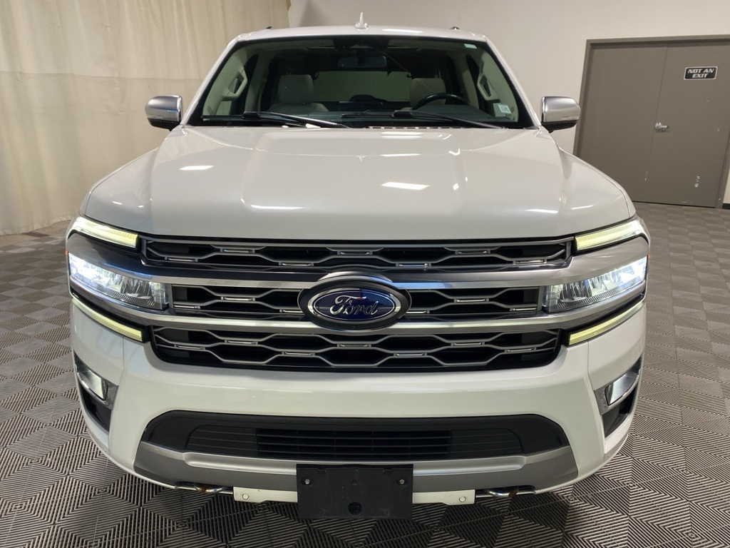 2023 Ford Expedition Platinum photo 2
