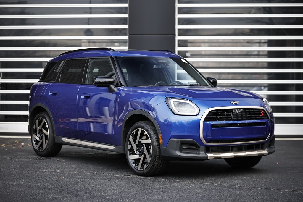 2025 MINI Countryman S's photo