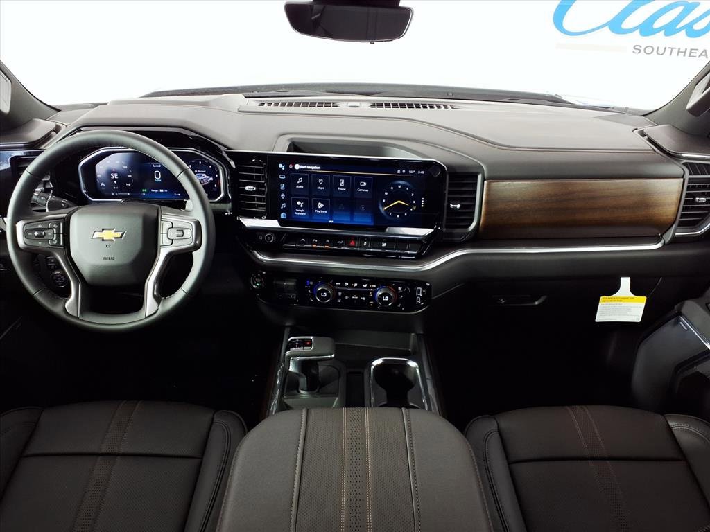 2026 Chevrolet Silverado High Country photo 3