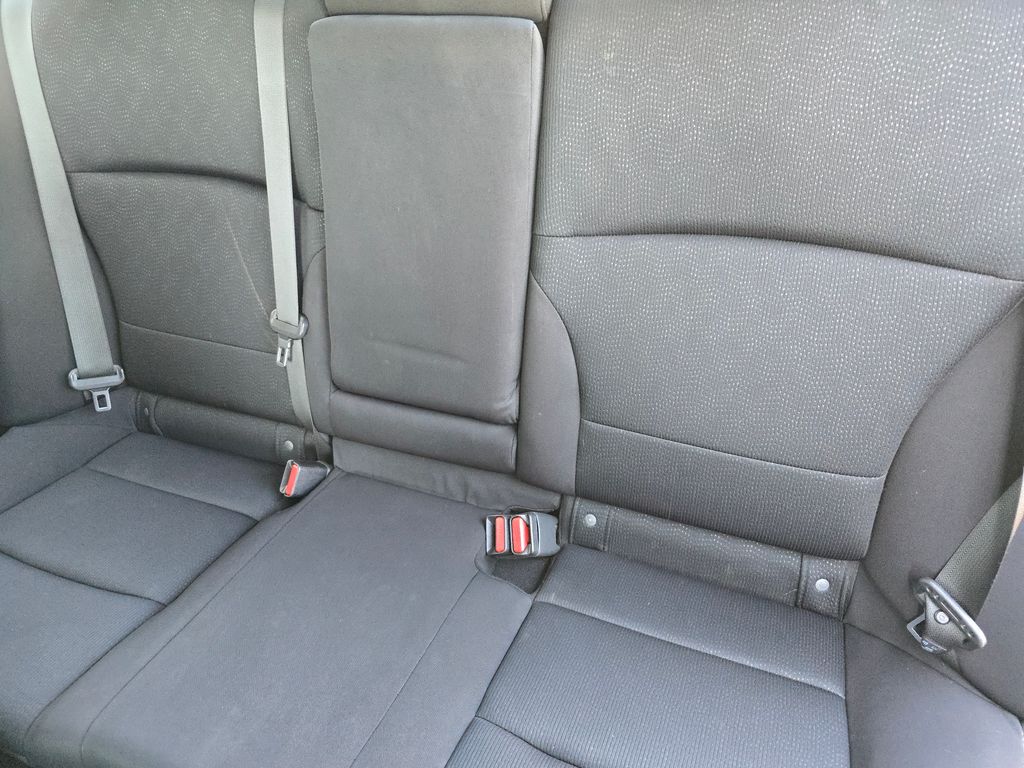 2016 Subaru Legacy 2.5i Premium photo 15