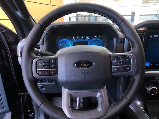 2025 Ford F-150 XLT photo 13