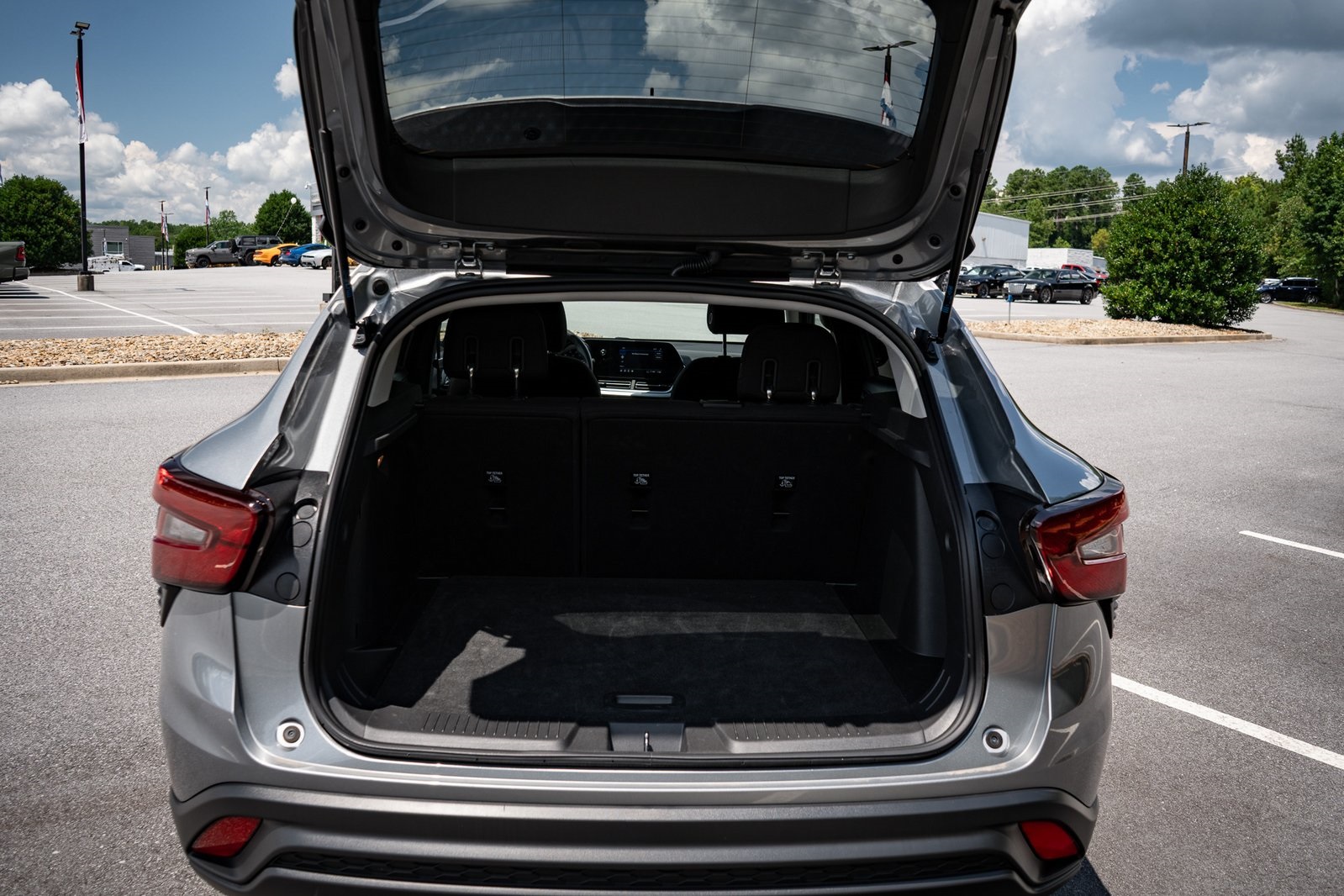 2024 Chevrolet Trax LS photo 5
