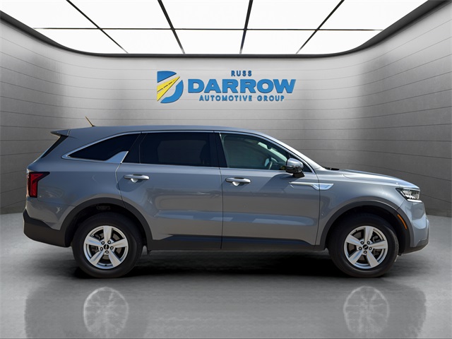 2023 Kia Sorento LX photo 6