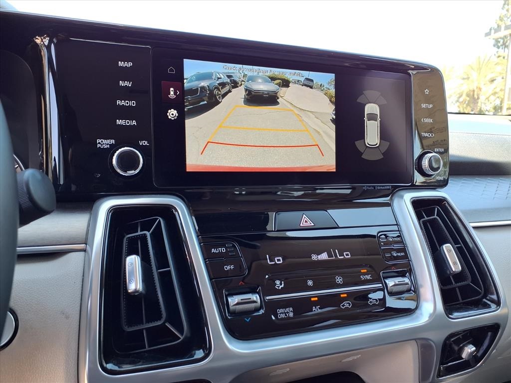 2022 Kia Sorento Plug-In Hybrid SX photo 17