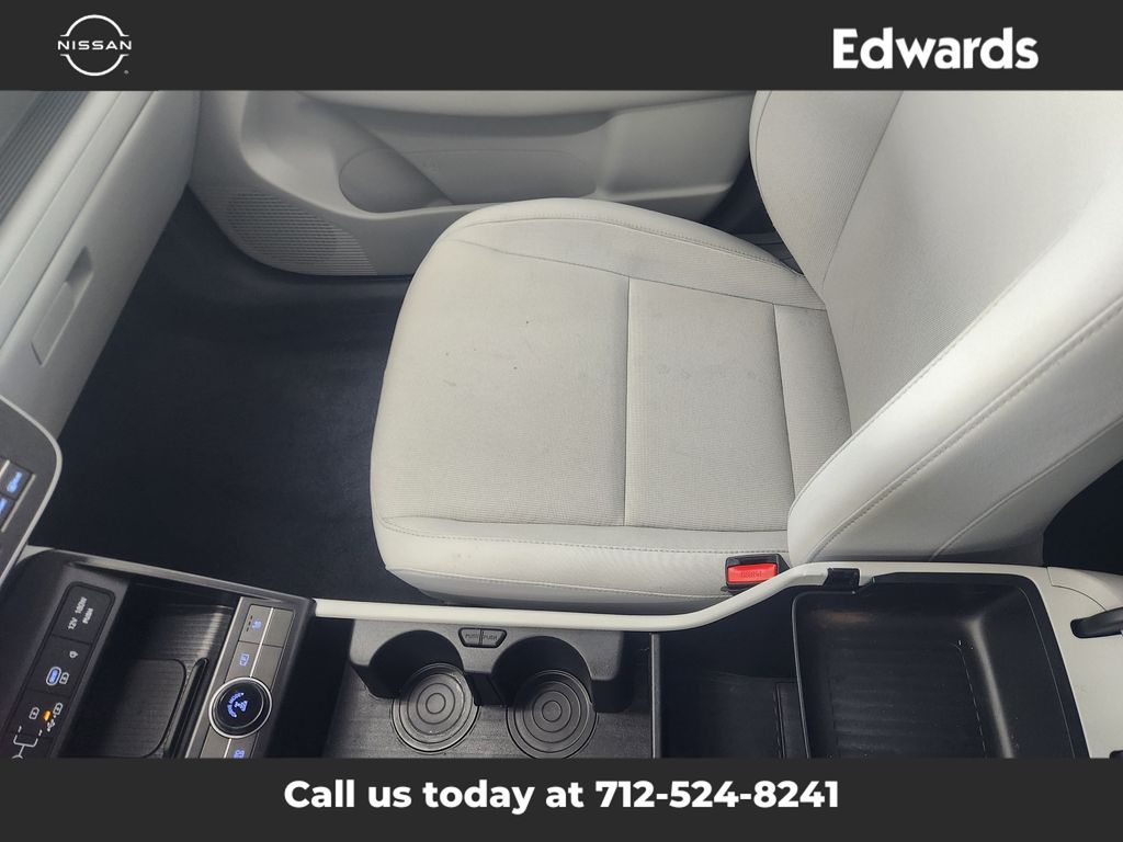 2024 Hyundai Kona SEL photo 24