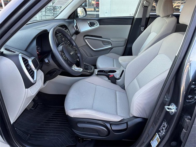 2022 Kia Soul LX photo 10