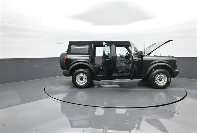 2025 Ford Bronco Base photo 36