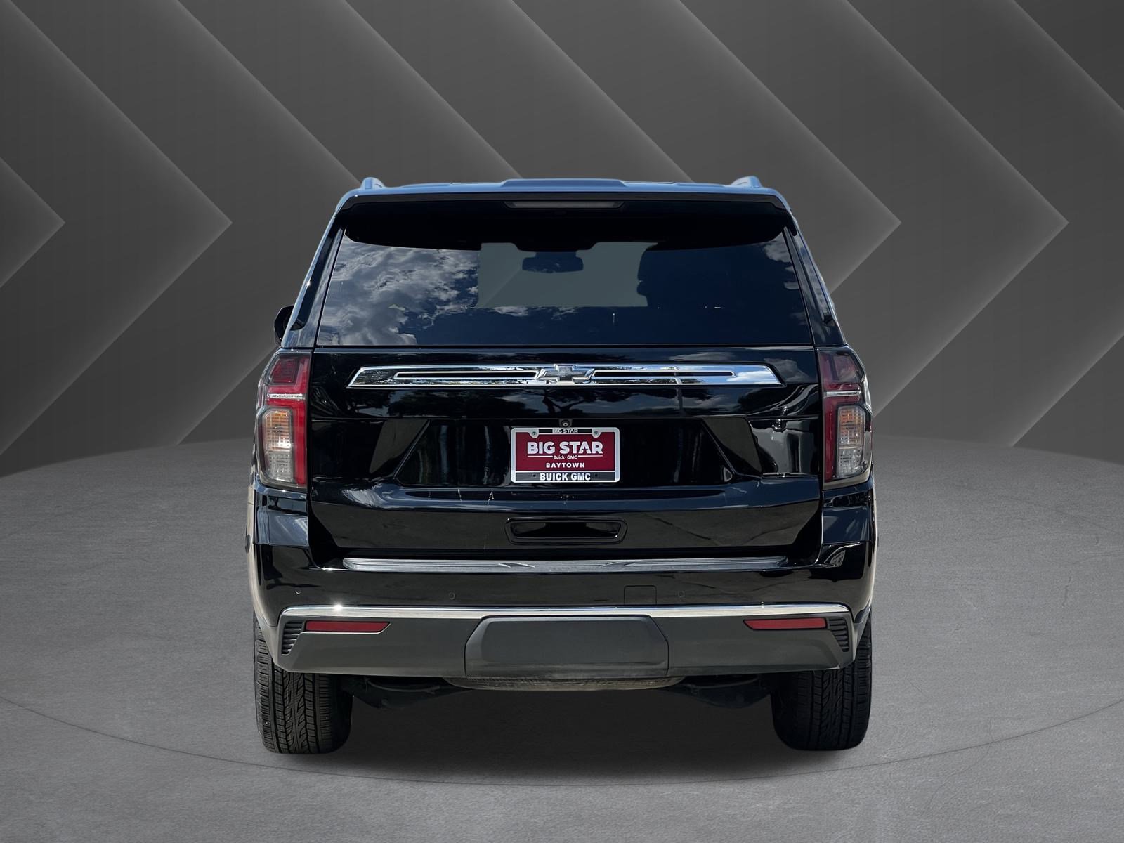 2023 Chevrolet Tahoe LT photo 3