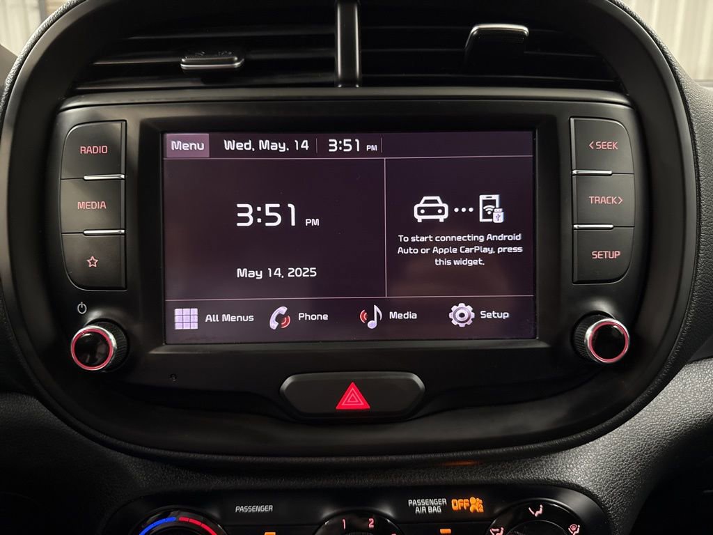2022 Kia Soul LX photo 22