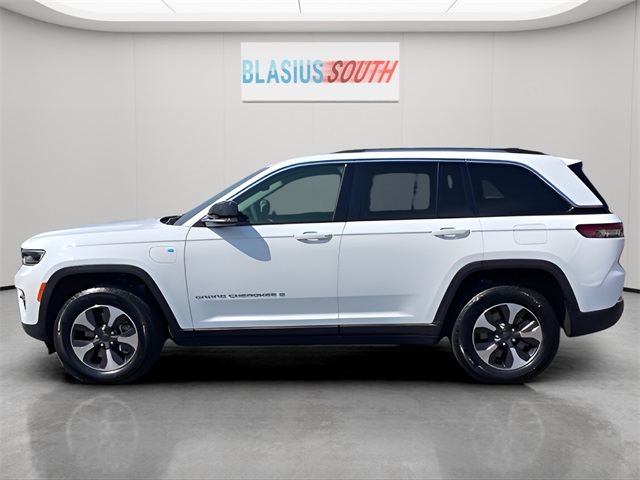 2023 Jeep Grand Cherokee 4xe photo 6