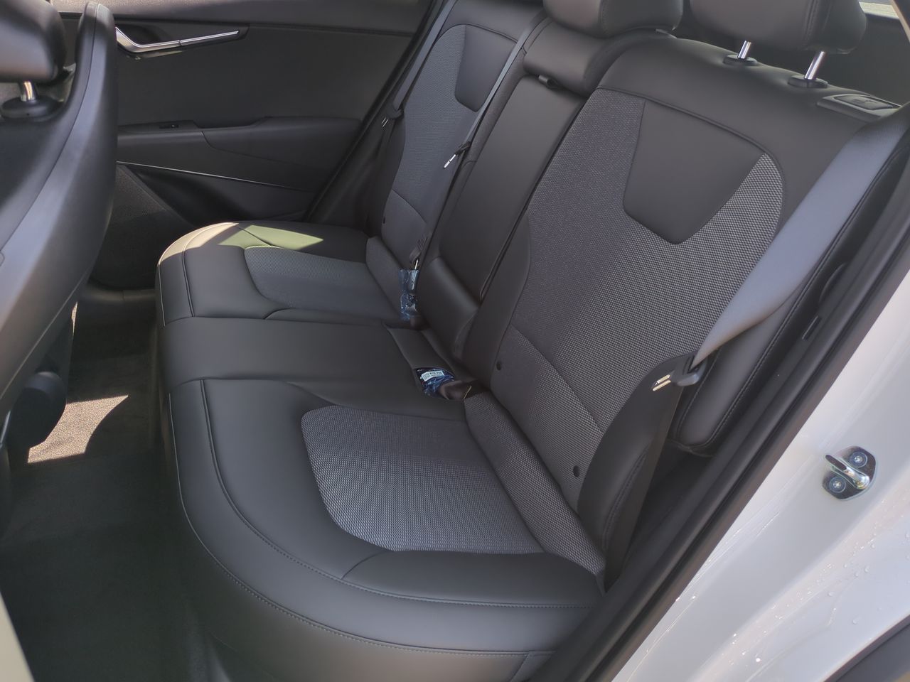 2025 Kia Niro Plug-In Hybrid EX photo 20