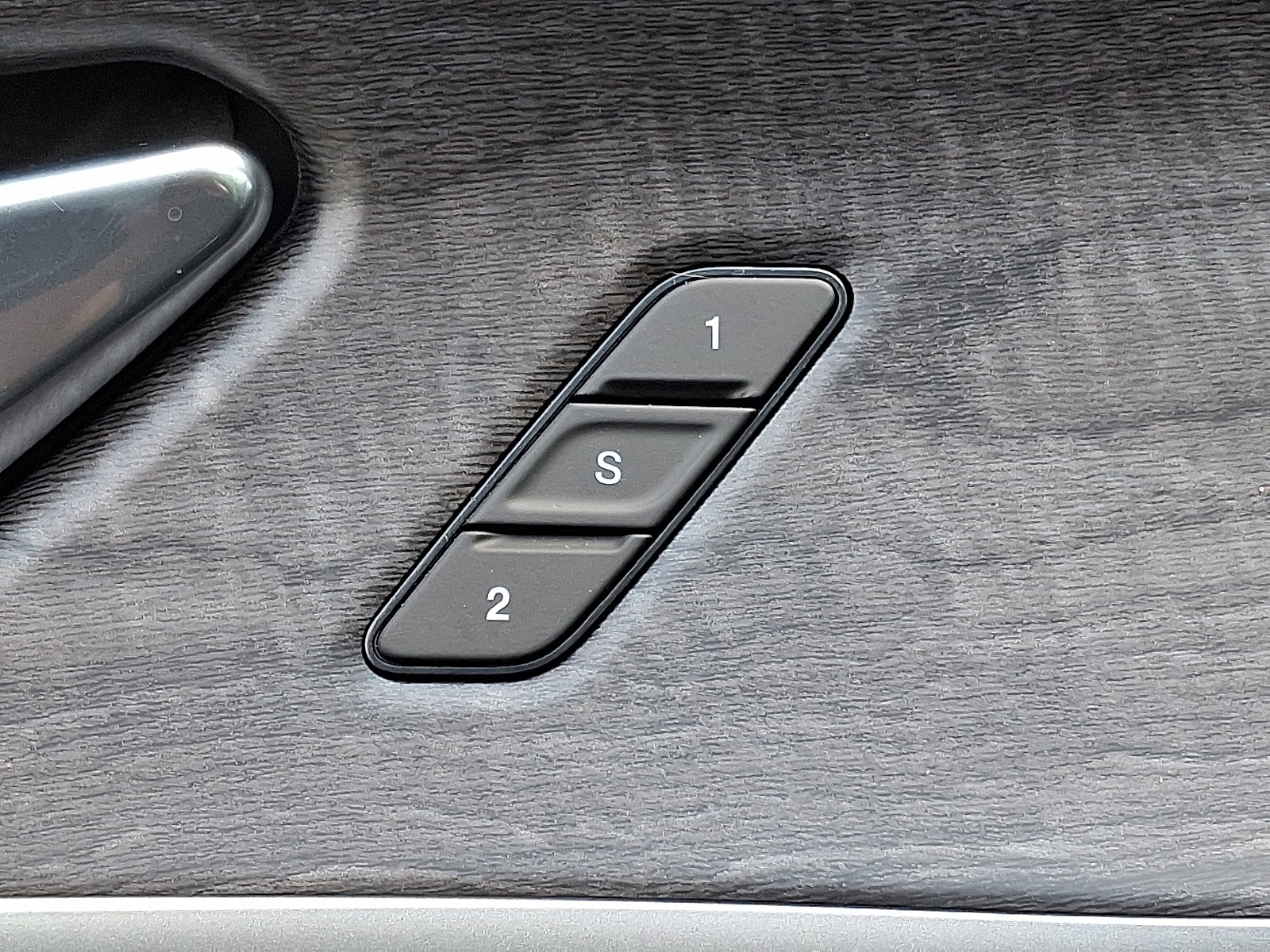 2025 Jeep Grand Cherokee Limited photo 18