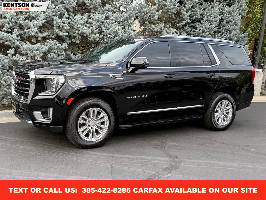 2024 GMC Yukon SLT's photo