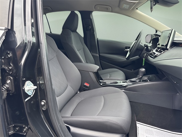 2021 Toyota Corolla LE photo 13