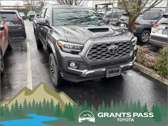 2023 Toyota Tacoma TRD Sport's photo