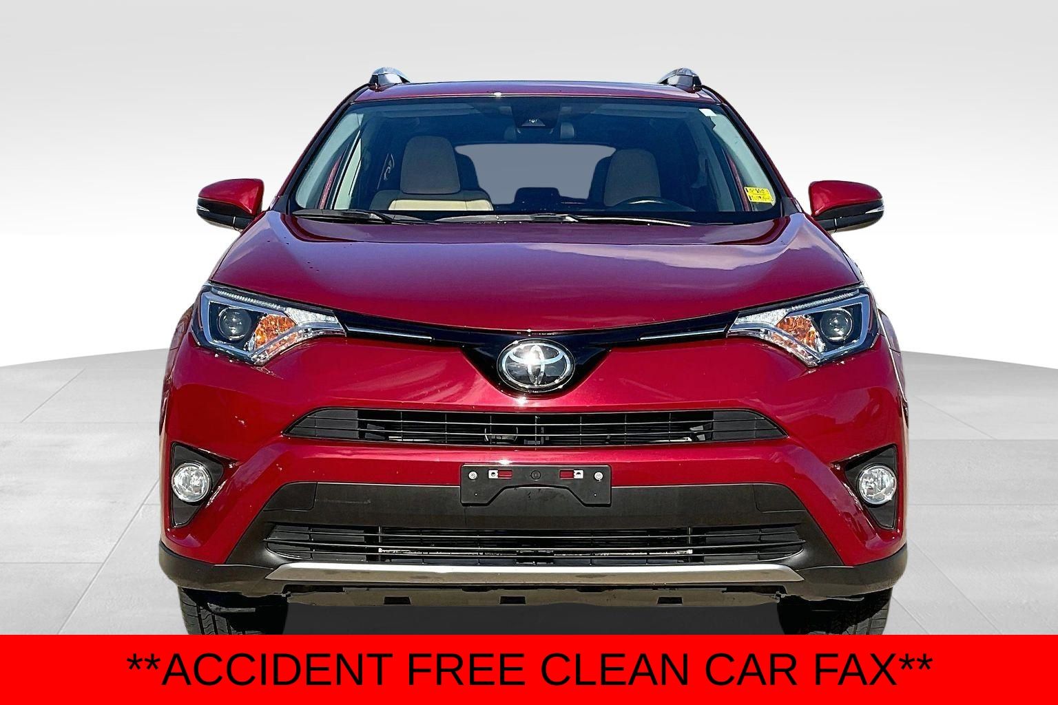 2018 Toyota RAV4 Adventure XLE photo 3