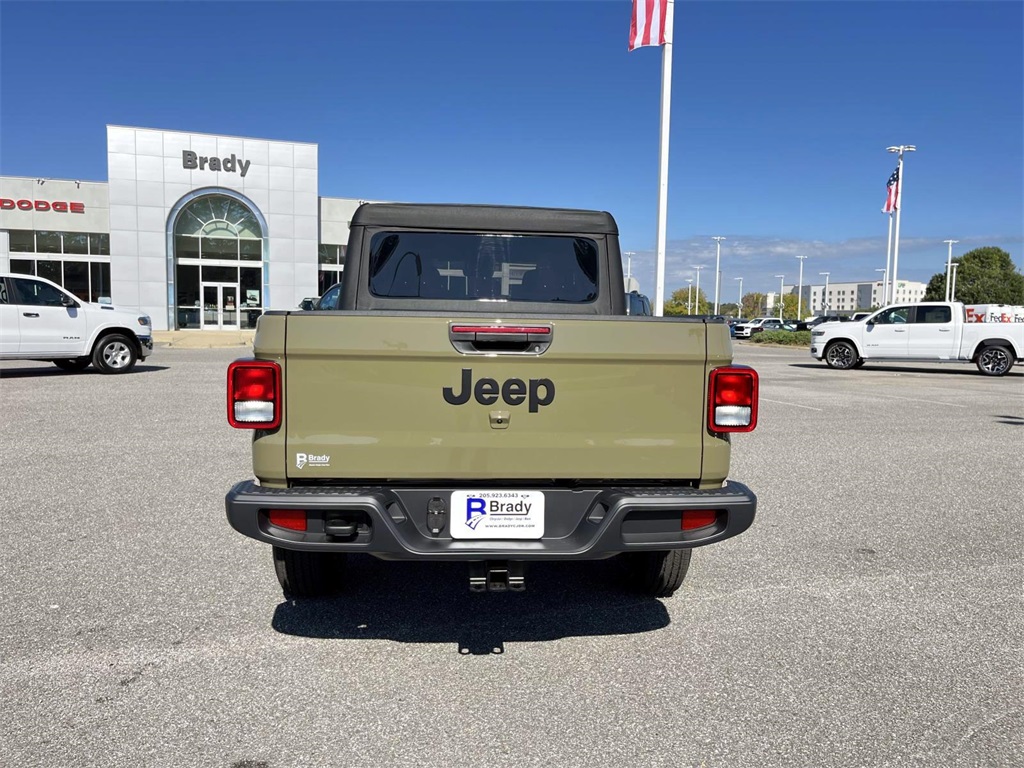 2025 Jeep Gladiator Sport S photo 4