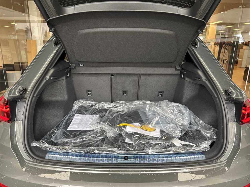 2025 Audi Q3 Premium S line photo 24