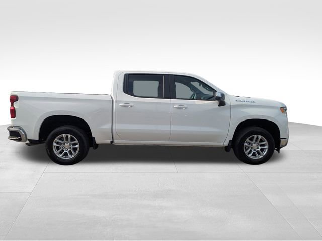 2025 Chevrolet Silverado 1500 LT photo 2
