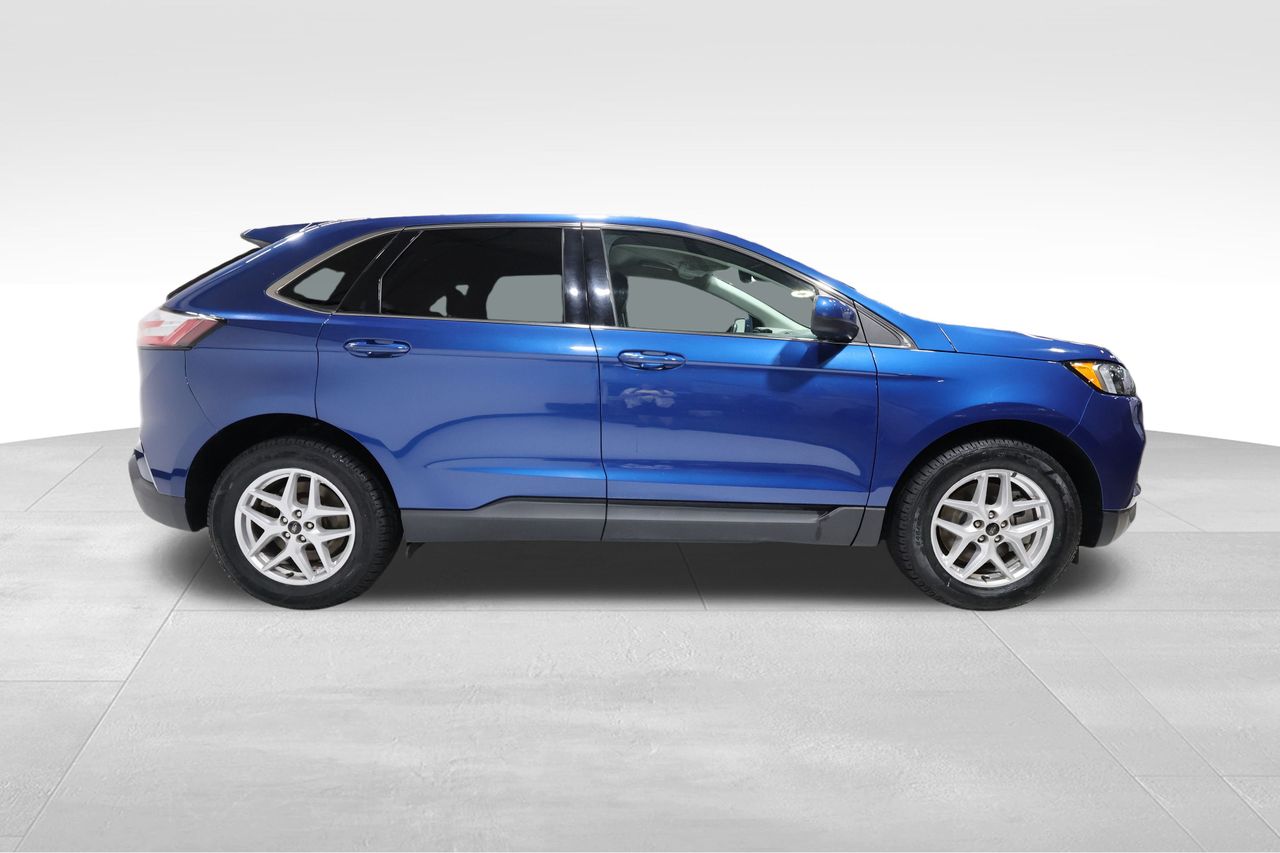 2023 Ford Edge SEL photo 4