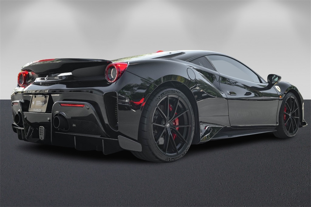 2020 Ferrari 488 Pista photo 3