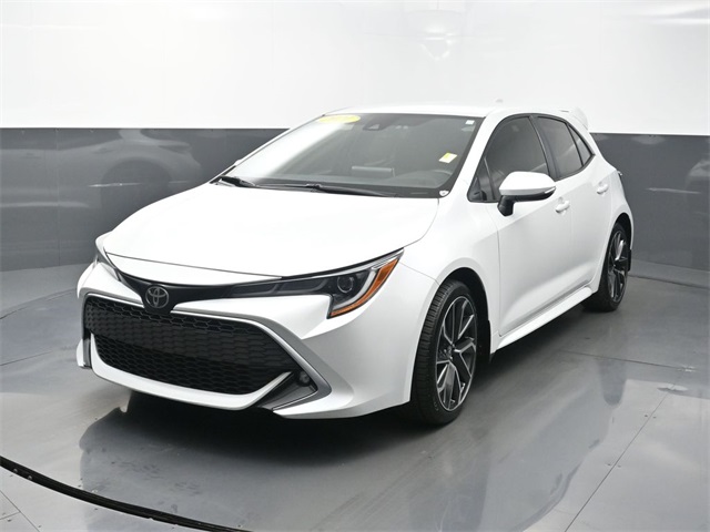 2021 Toyota Corolla Hatchback XSE's photo