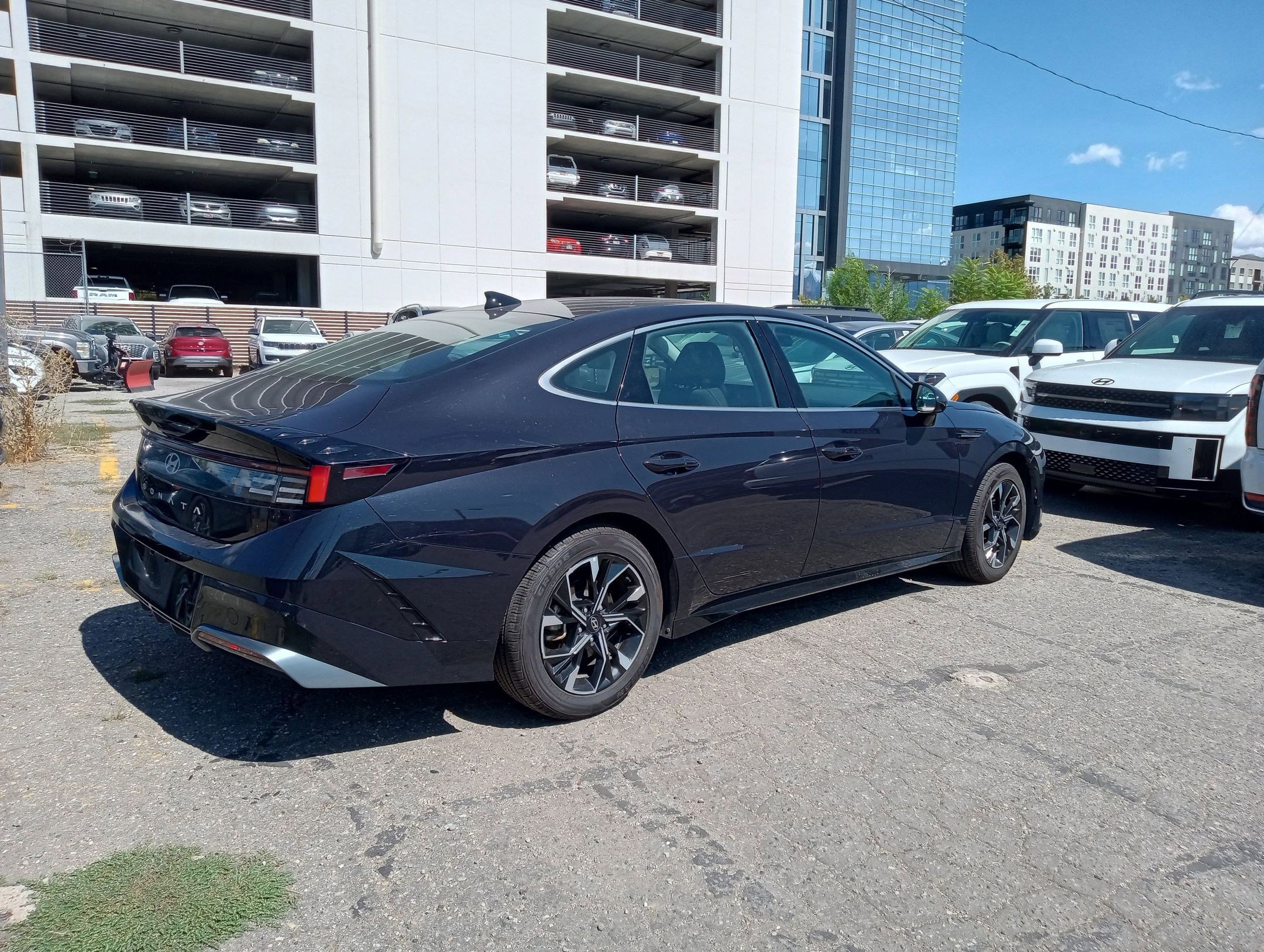 2024 Hyundai Sonata SEL photo 3