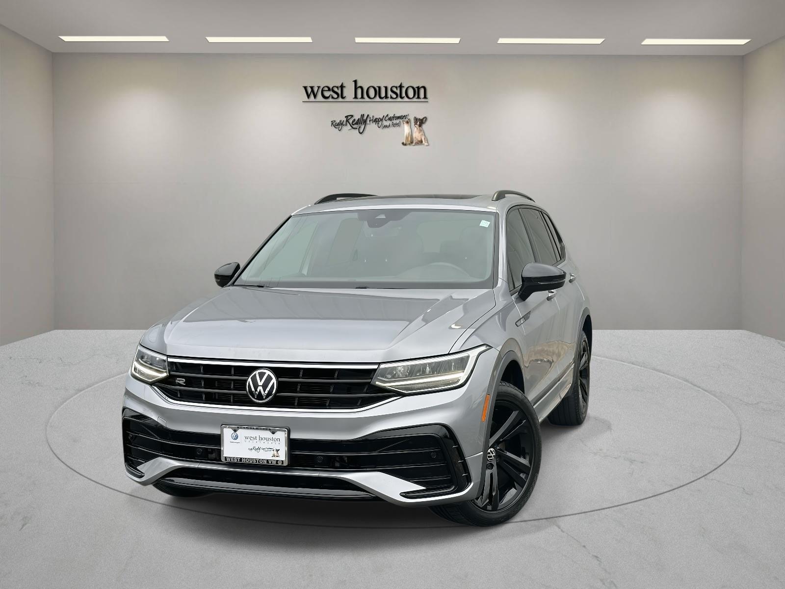 2023 Volkswagen Tiguan SE R-LINE BLACK