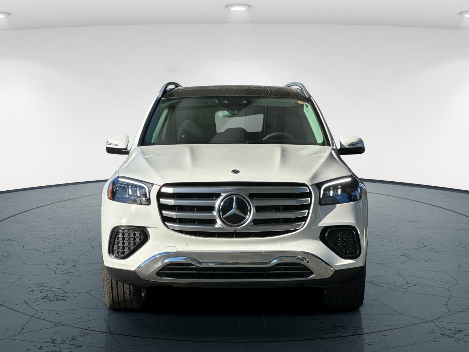 2026 Mercedes Benz GLS 450 4MATIC photo 7