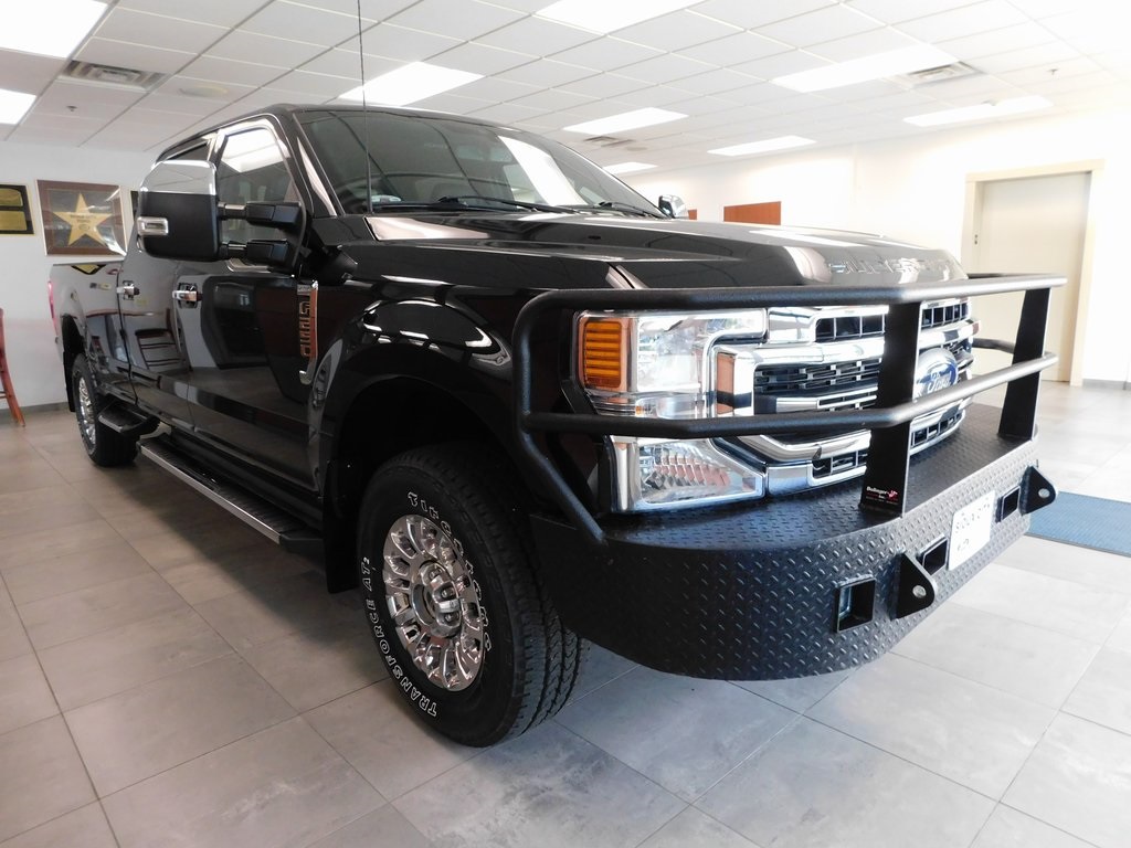 2022 Ford F-250 Lariat photo 3