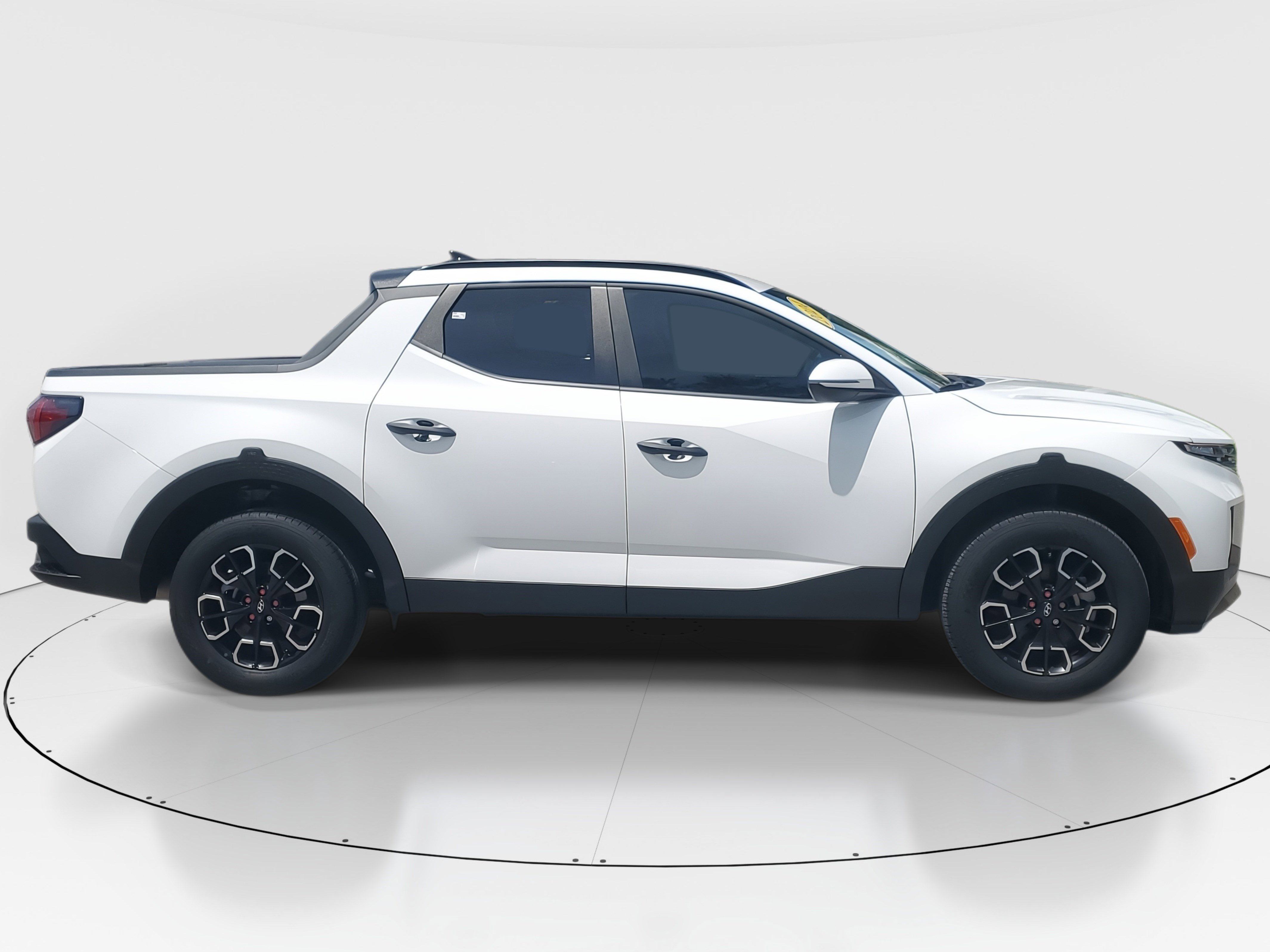 2024 Hyundai Santa Cruz SEL photo 2