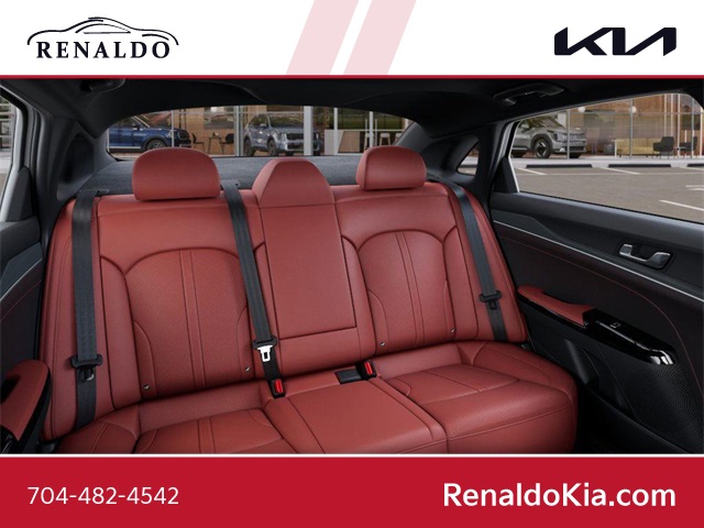 2025 Kia K5 GT-Line photo 13