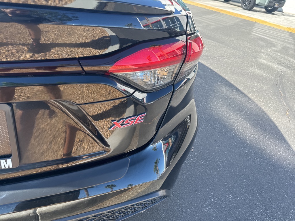 2022 Toyota Corolla XSE photo 7